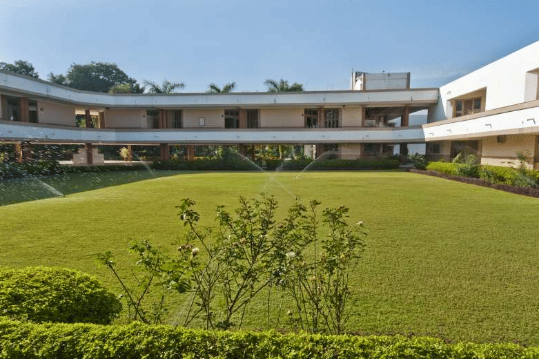 Faculty of Technology, Dharmsinh Desai University Nadiad Academic Building photo 1